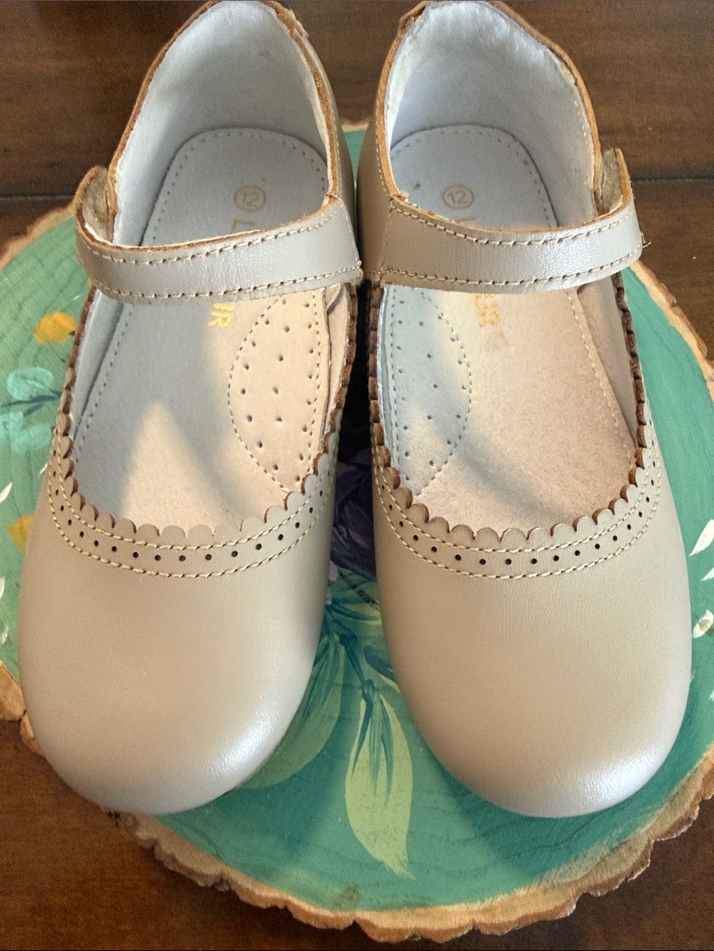 L'Amour Cream Mary Jane Dress Shoes for Kids